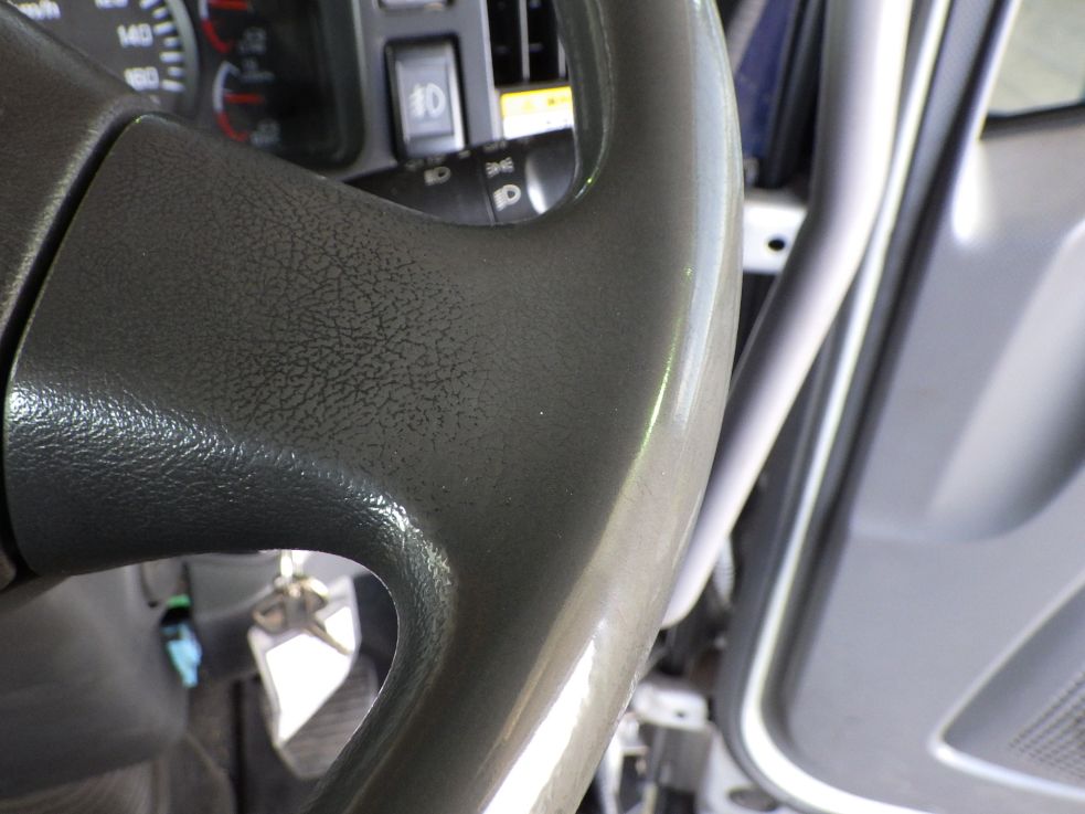 ハンドルにスレがあります。|いすゞ フォワード SKG-FRR90S2の写真46
