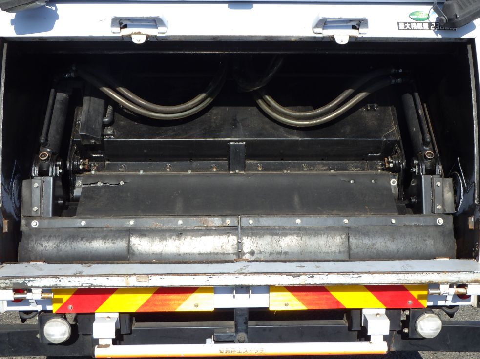 プレス式圧縮板の状態です。|三菱 キャンター TPG-FEB80(2WD)の写真13