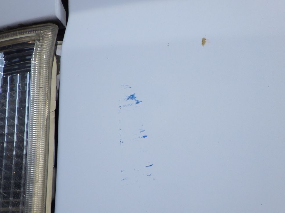 助手席側ドア前方にスレがあります。|三菱 キャンター TPG-FEB80(2WD)の写真26