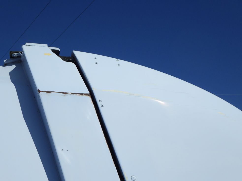 助手席側ボディー後方上部にキズ・サビがあります。(運転席側にもあります)|三菱 キャンター TPG-FEB80(2WD)の写真34