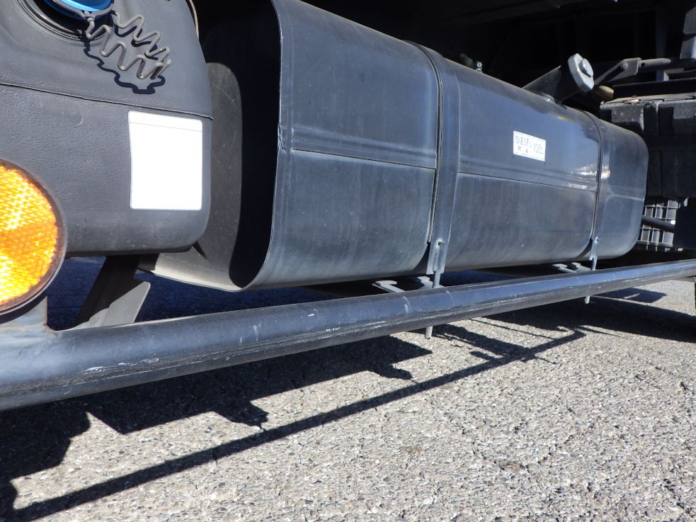 運転席側サイドバンパーにスレがあります。|三菱 キャンター TPG-FEB80(2WD)の写真36