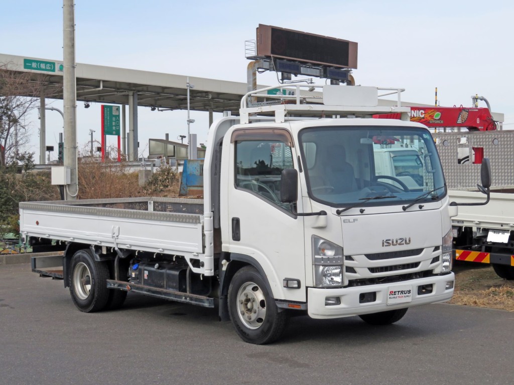 いすゞ エルフ 2RG-NPR88YN(2WD)の写真2