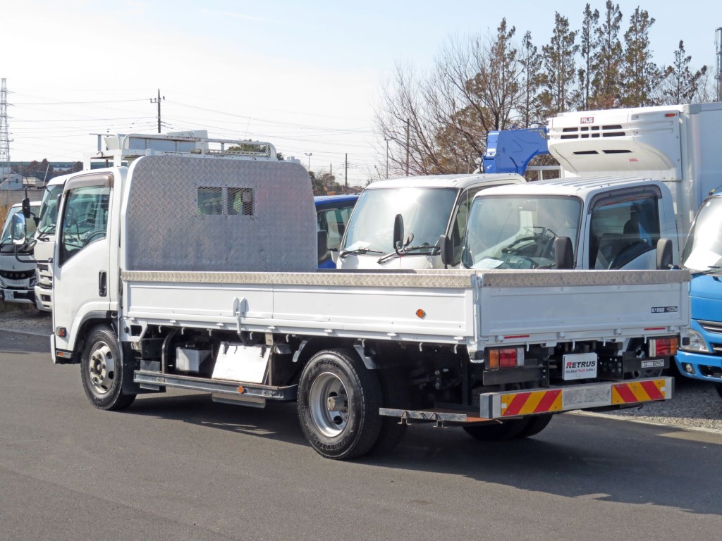 いすゞ エルフ 2RG-NPR88YN(2WD)の写真3