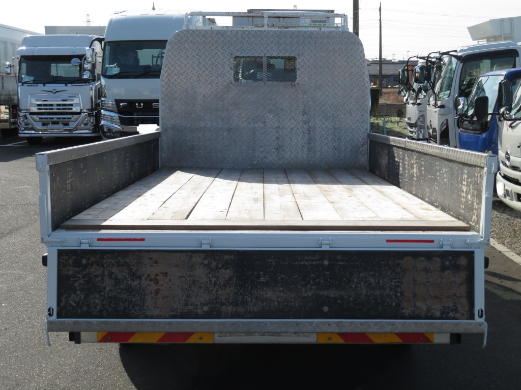 いすゞ エルフ 2RG-NPR88YN(2WD)の写真7