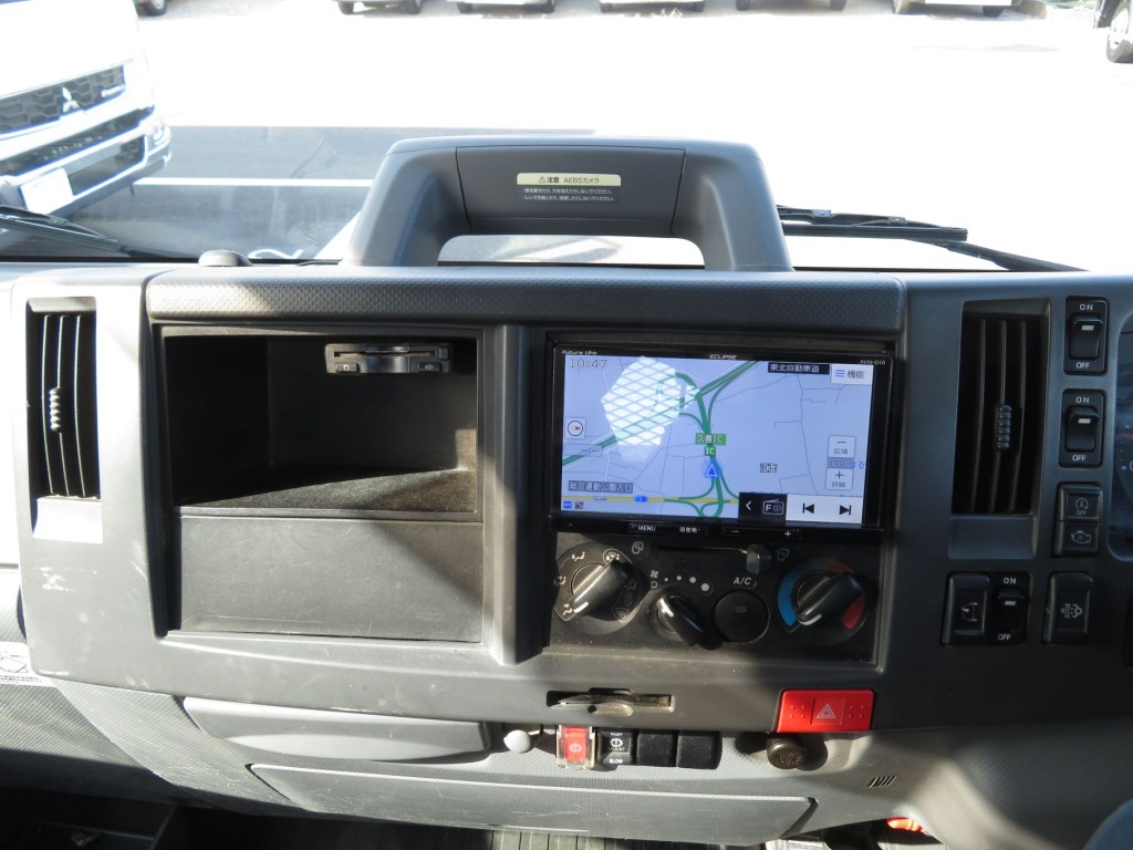 いすゞ エルフ 2RG-NPR88YN(2WD)の写真26