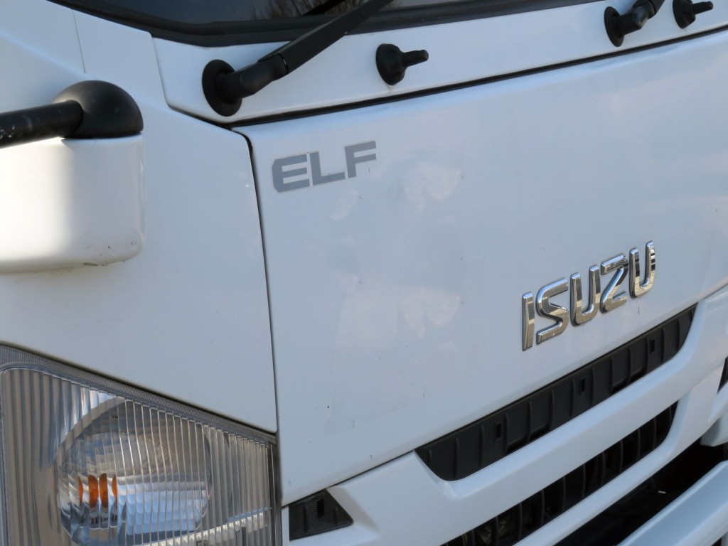 いすゞ エルフ 2RG-NPR88YN(2WD)の写真28