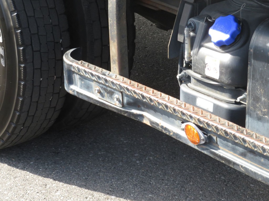 いすゞ エルフ 2RG-NPR88YN(2WD)の写真39