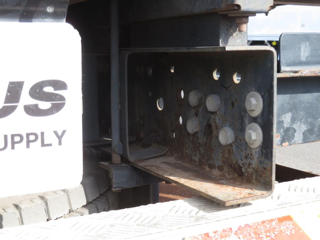 いすゞ エルフ 2RG-NPR88YN(2WD)の写真46