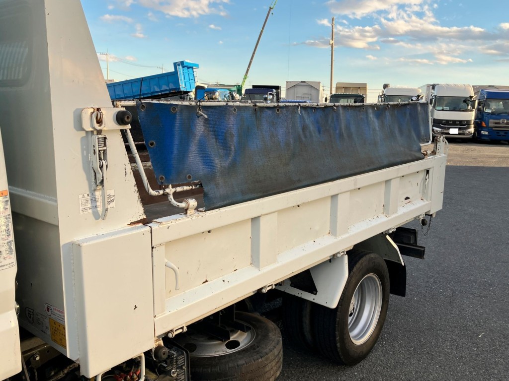 コボレーンは手動式です。|三菱 キャンター TPG-FBA60(2WD)の写真12
