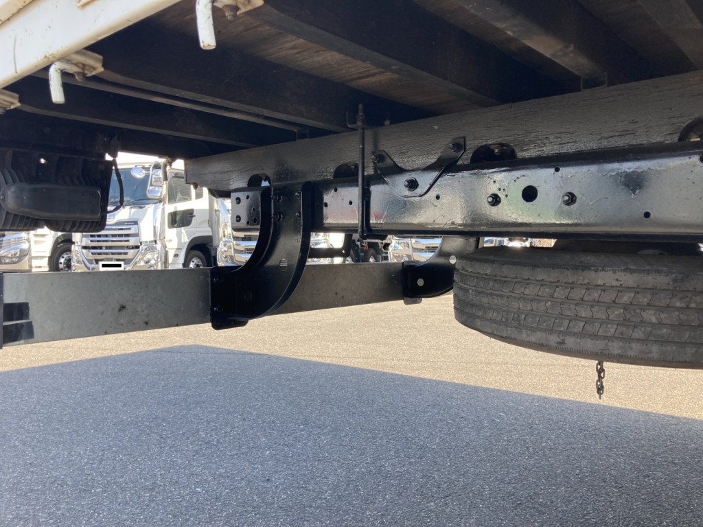 シャーシとネタの状態です。|三菱 ファイター TKG-FK61F(2WD)の写真9