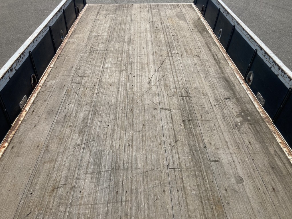 床後方の状態です。|三菱 ファイター TKG-FK61F(2WD)の写真21