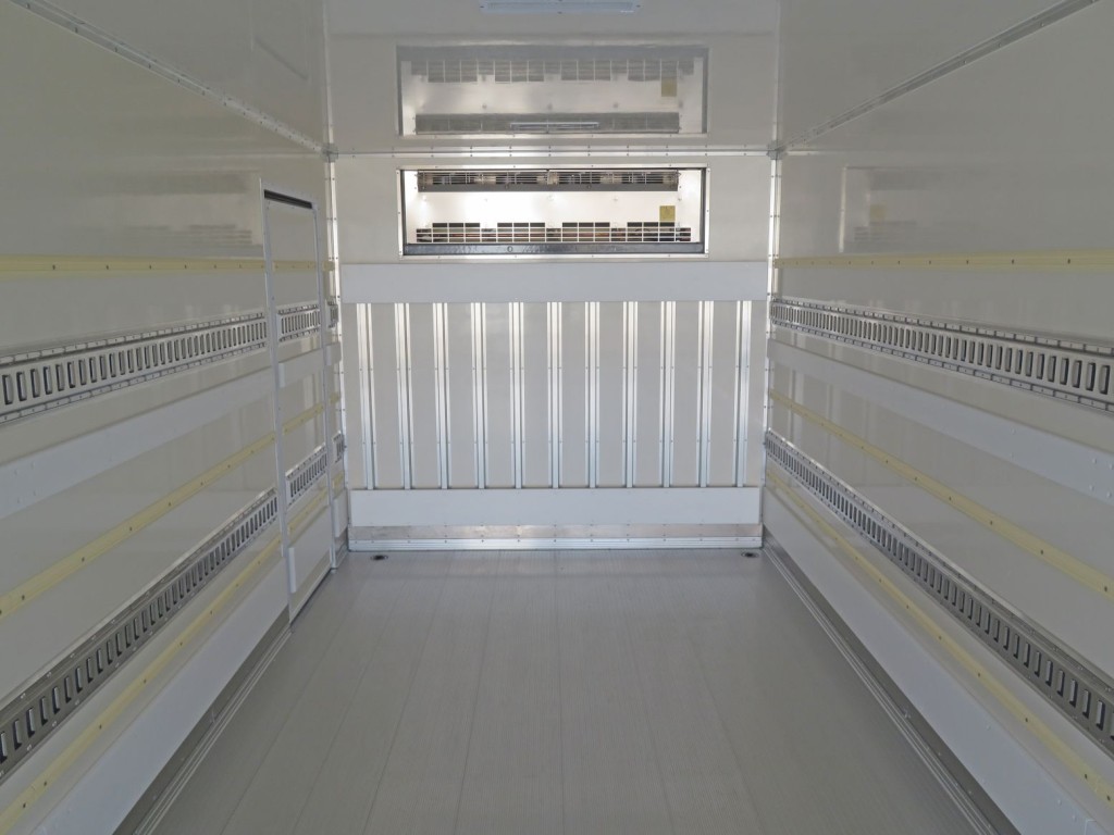 三菱 ファイター 2KG-FK65F(2WD)の写真9