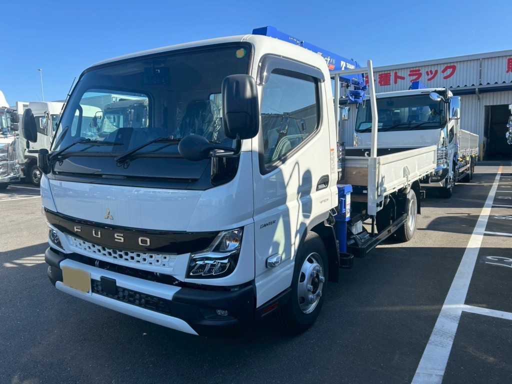 三菱 キャンター 2RG-FEB80(2WD)の写真1
