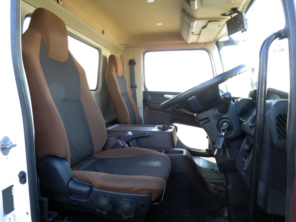 日野 レンジャー 2KG-FC2ABG(2WD)の写真6