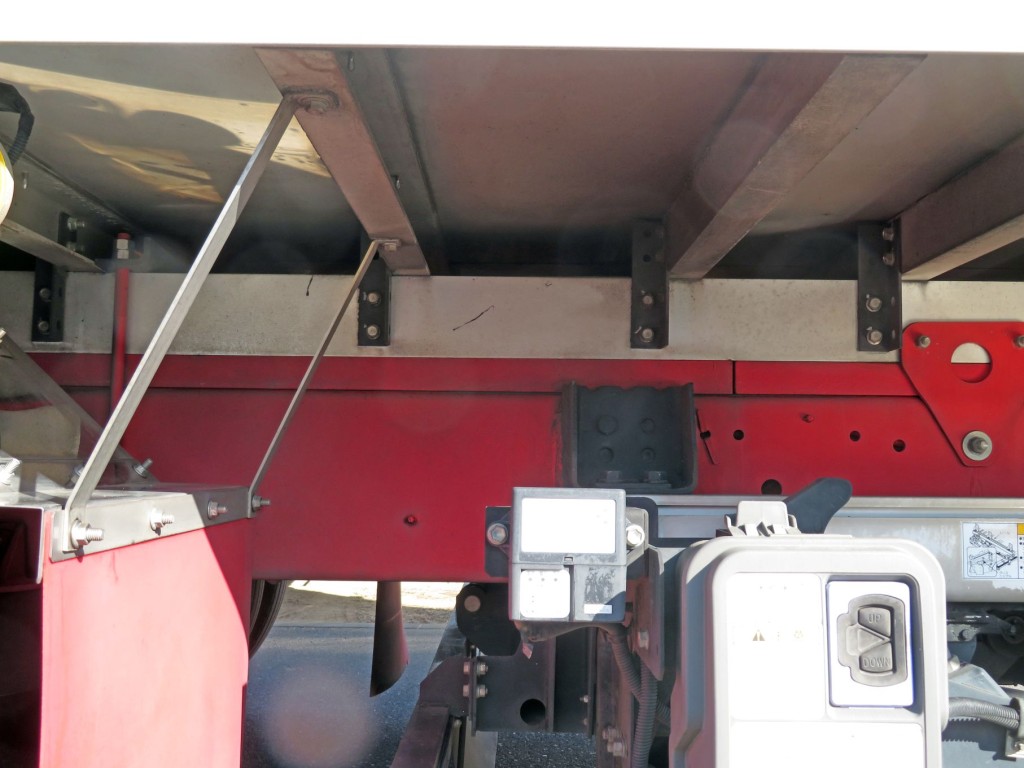 シャーシとネタの状態です。|日野 レンジャー 2KG-FC2ABG(2WD)の写真8