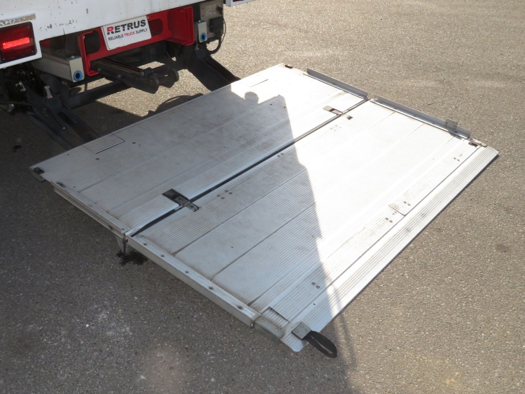 ゲートのステージの状態です。|日野 レンジャー 2KG-FC2ABG(2WD)の写真14