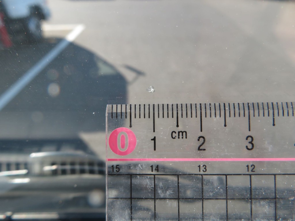 フロントガラス中央付近に小キズがあります。|日野 レンジャー 2KG-FC2ABG(2WD)の写真16