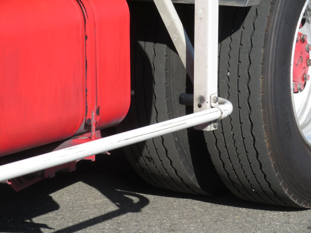 助手席側サイドバンパーにキズがあります。|日野 レンジャー 2KG-FC2ABG(2WD)の写真35