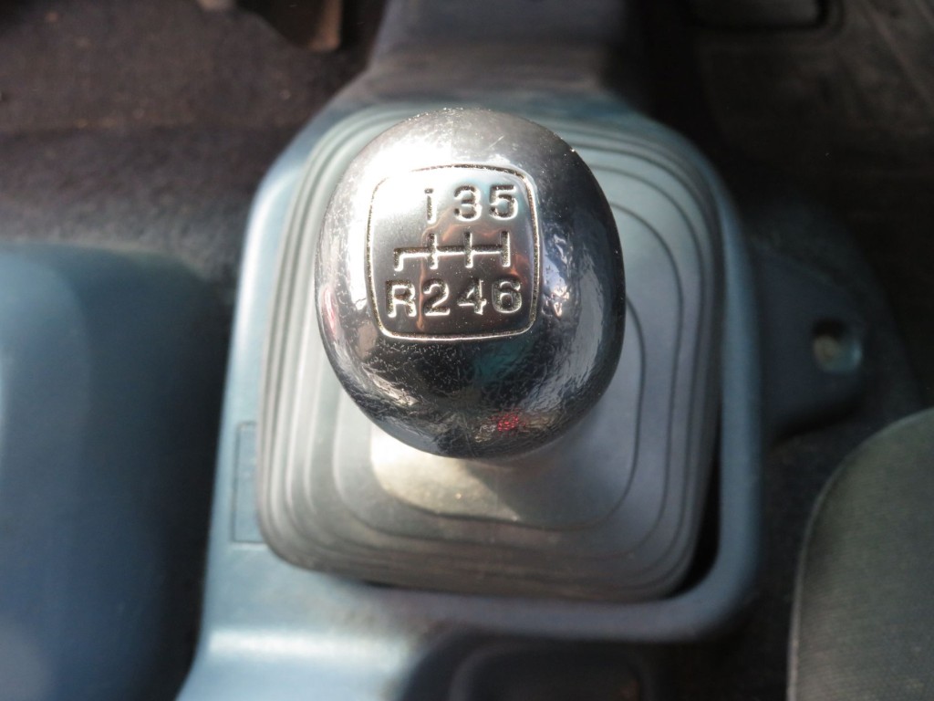 日野 レンジャー BDG-FE7JMWAの写真23