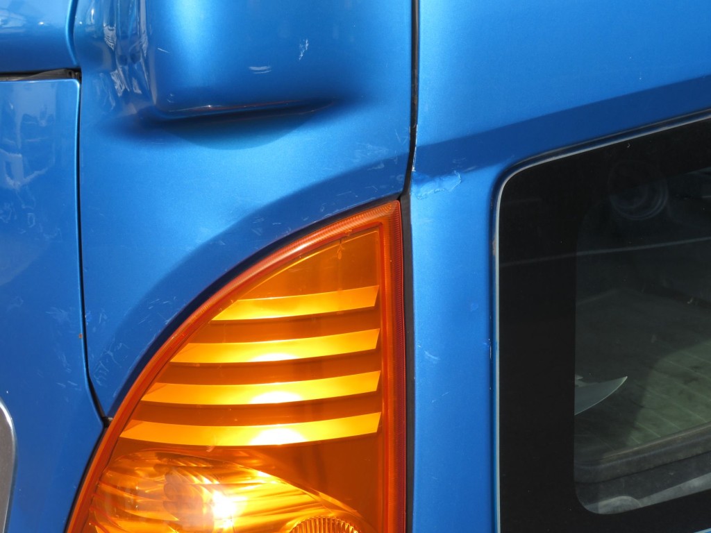 日野 レンジャー BDG-FE7JMWAの写真32