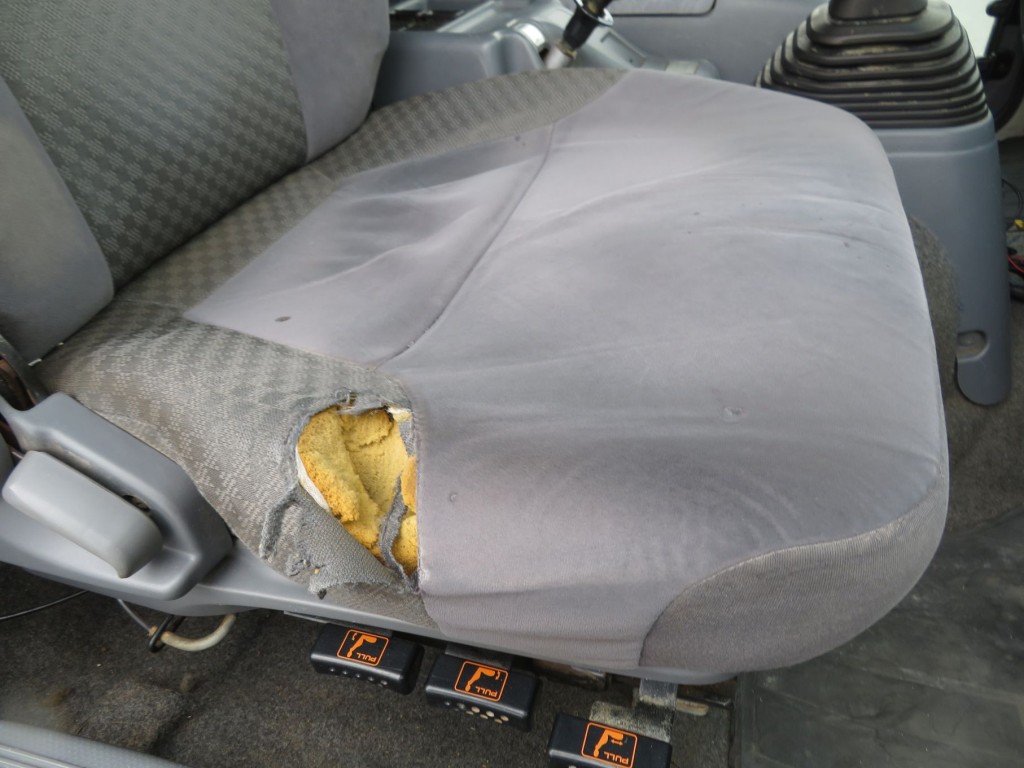 いすゞ フォワード LPG-FTR90S2の写真28