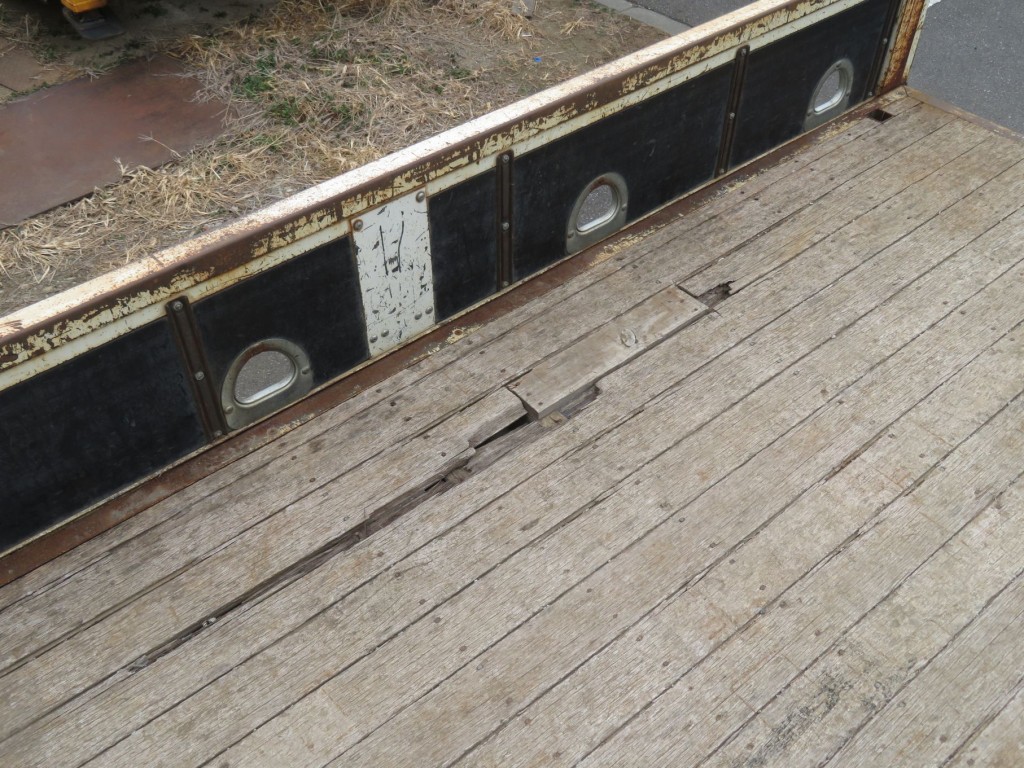 いすゞ フォワード LPG-FTR90S2の写真38