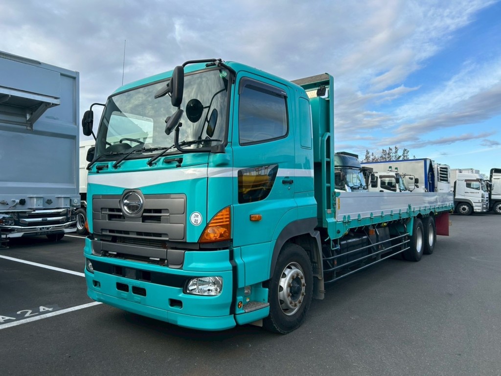 日野 プロフィア QPG-FR1EXEGの写真1