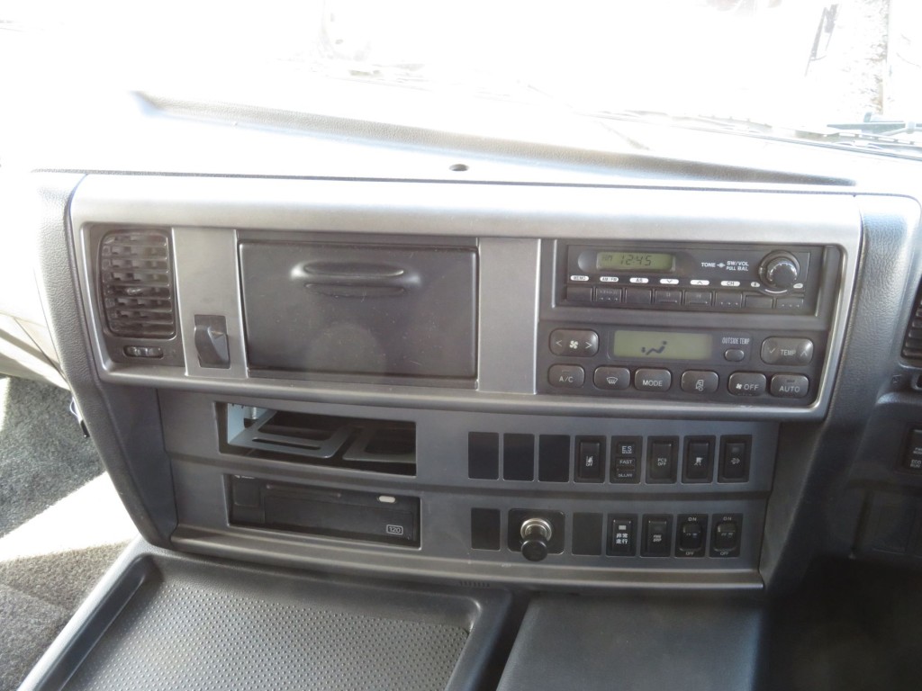 インパネ周りの状態です。|日野 プロフィア QPG-FR1EXEGの写真26