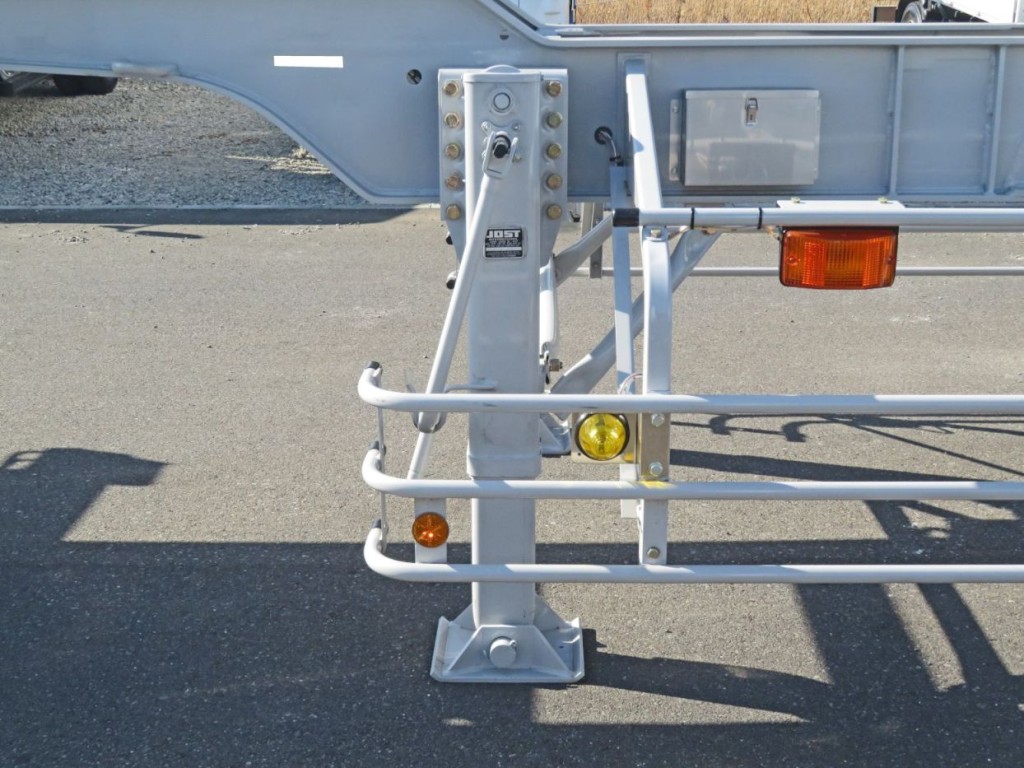 脚は手動式です。|トレクス  NCCTB34081の写真19