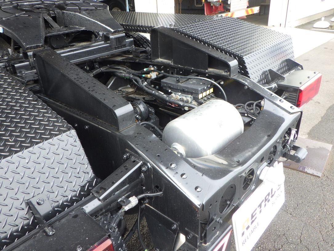 三菱 スーパーグレート 2KG-FV80VJR(2WD)の写真7
