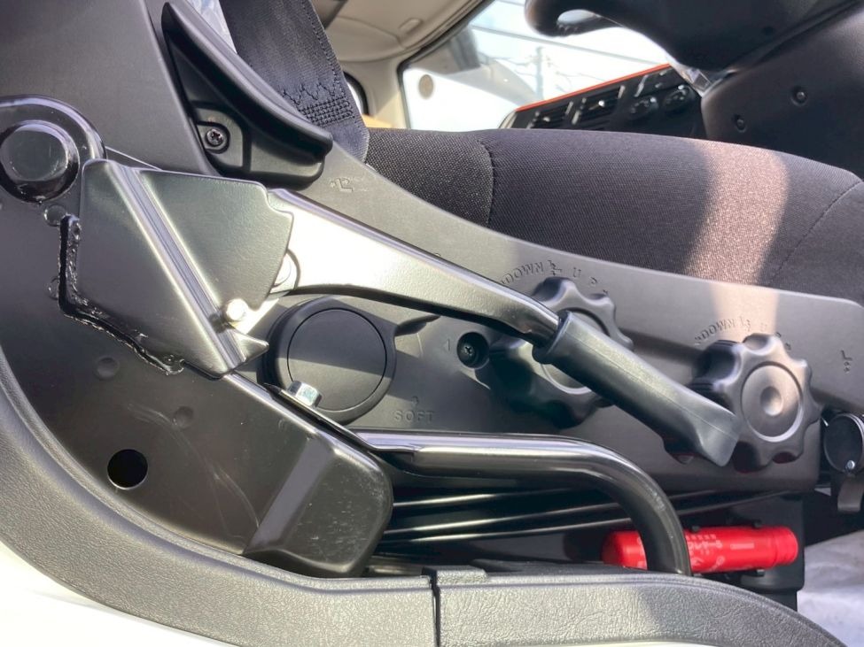 三菱 スーパーグレート 2KG-FV80VJR(2WD)の写真36