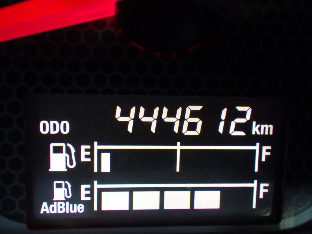 いすゞ ギガ QKG-EXD52BDの写真18