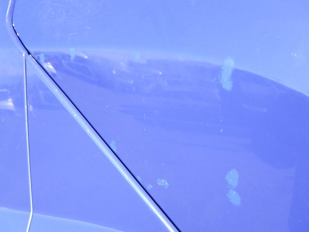 運転席側ドアにタッチアップ跡があります。（助手席側にもあります）|いすゞ ギガ QKG-EXD52BDの写真21