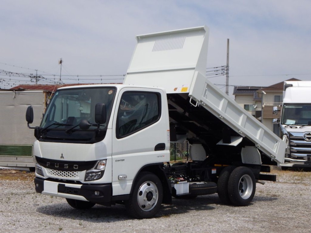 三菱 キャンター 2RG-FBA60(2WD)の写真1
