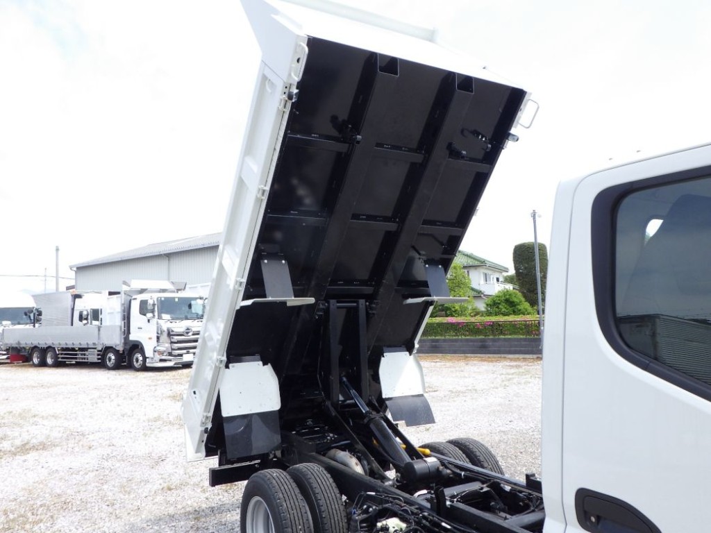 ボディー裏側の状態です。|三菱 キャンター 2RG-FBA60(2WD)の写真11