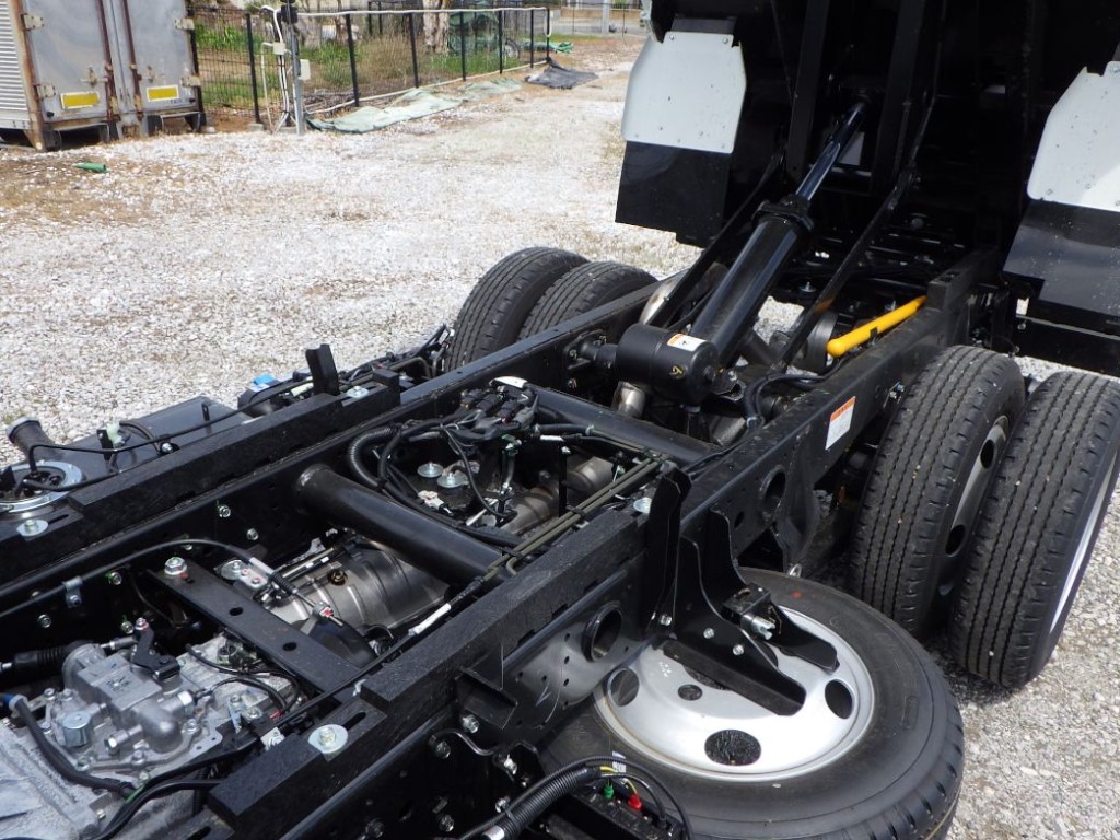 シャーシの状態です。|三菱 キャンター 2RG-FBA60(2WD)の写真12