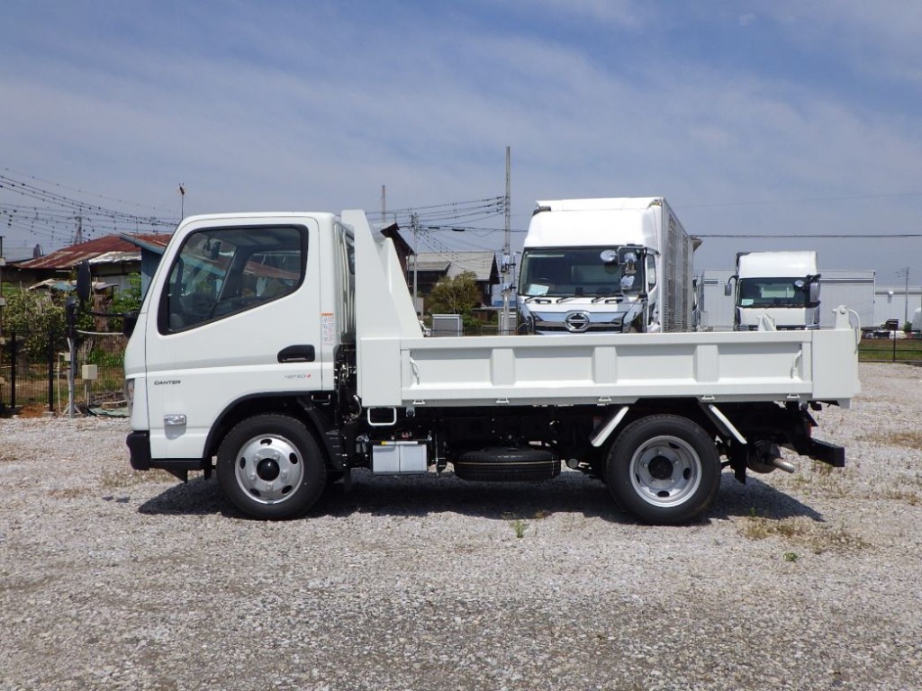 三菱 キャンター 2RG-FBA60(2WD)の写真17