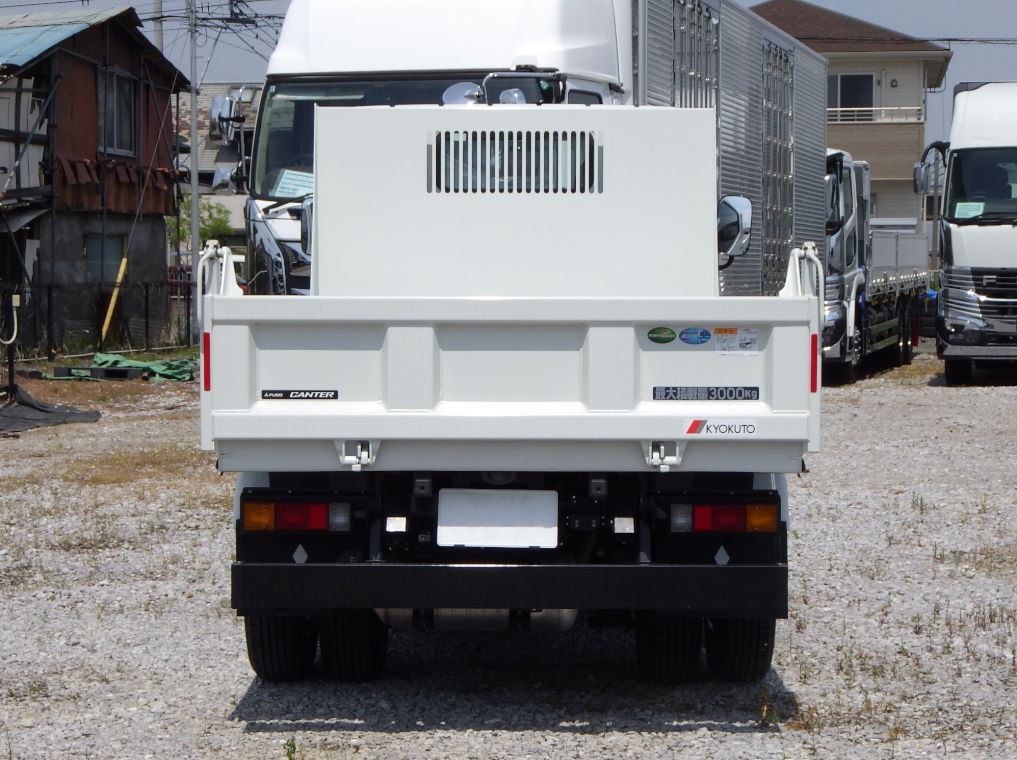 リヤ周りの状態です。|三菱 キャンター 2RG-FBA60(2WD)の写真19