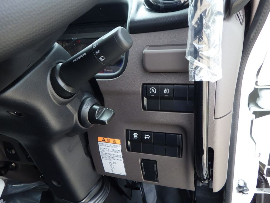 三菱 キャンター 2RG-FBA60(2WD)の写真23