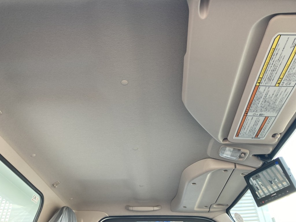 三菱 キャンター 2RG-FBA60(2WD)の写真11