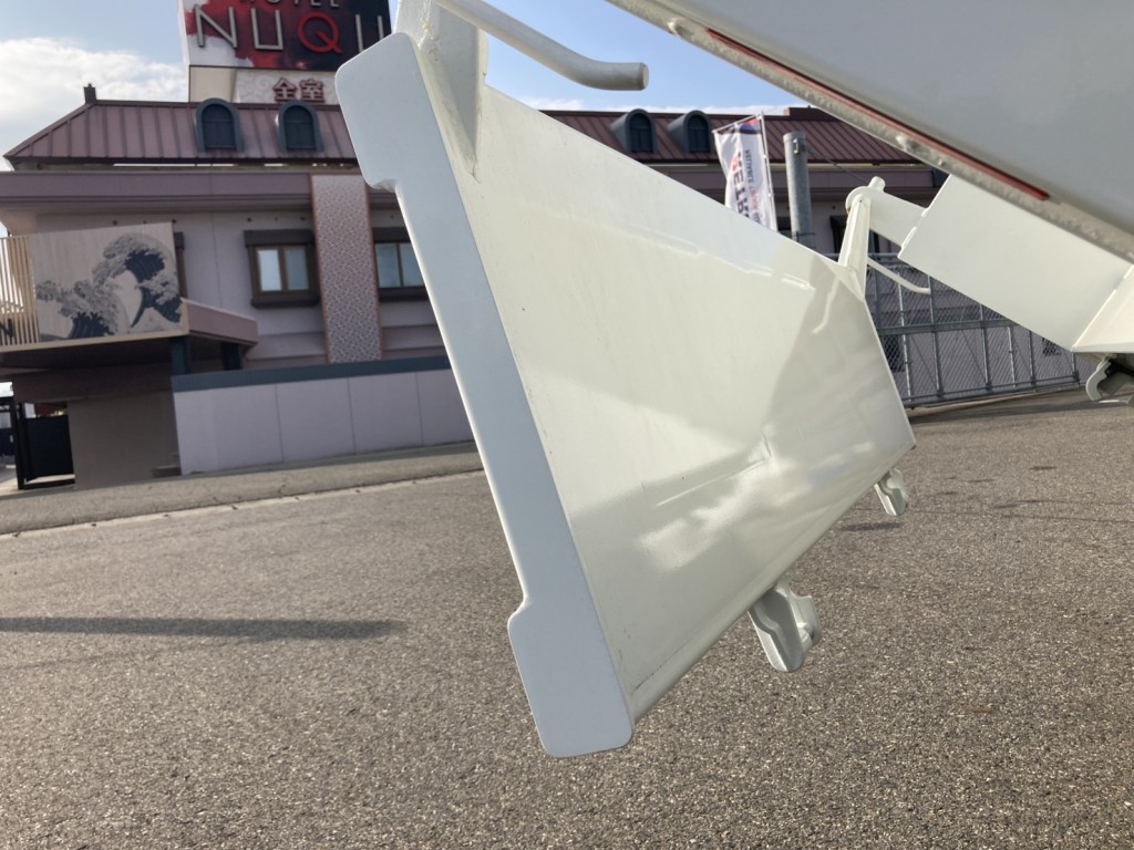 リアゲート裏の状態です。|三菱 キャンター 2RG-FBA60(2WD)の写真21