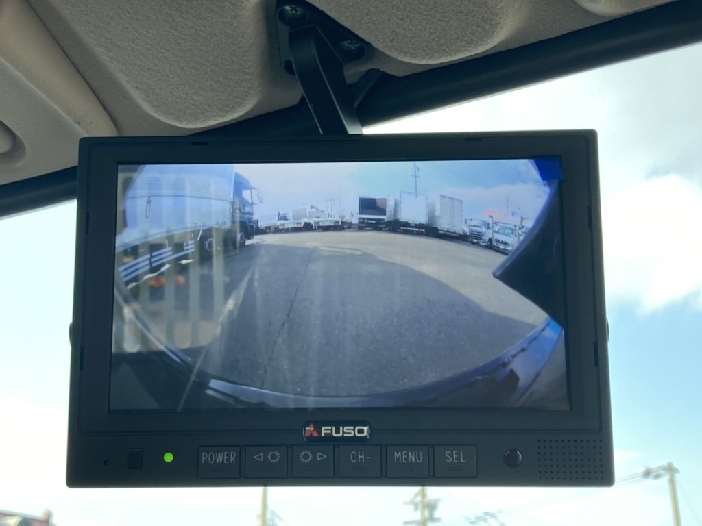 リアモニターです。|三菱 キャンター 2RG-FBA60(2WD)の写真28