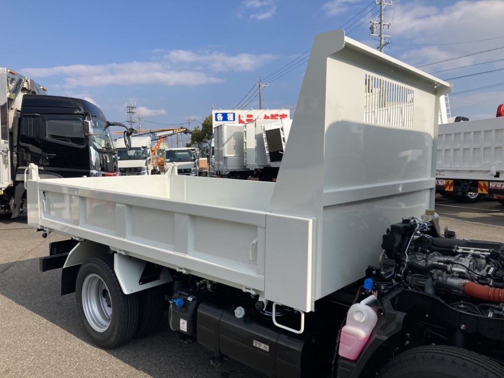 三菱 キャンター 2RG-FBA60(2WD)の写真33