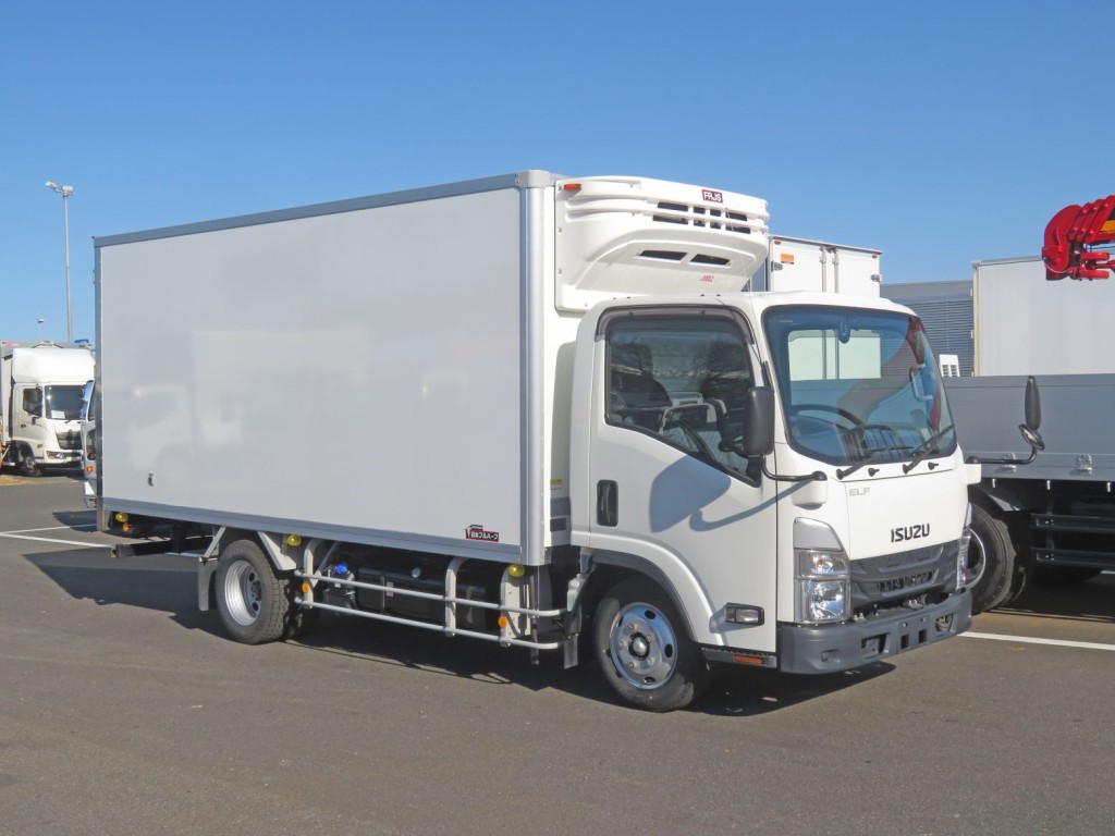 いすゞ エルフ 2RG-NMR88AN(2WD)の写真2