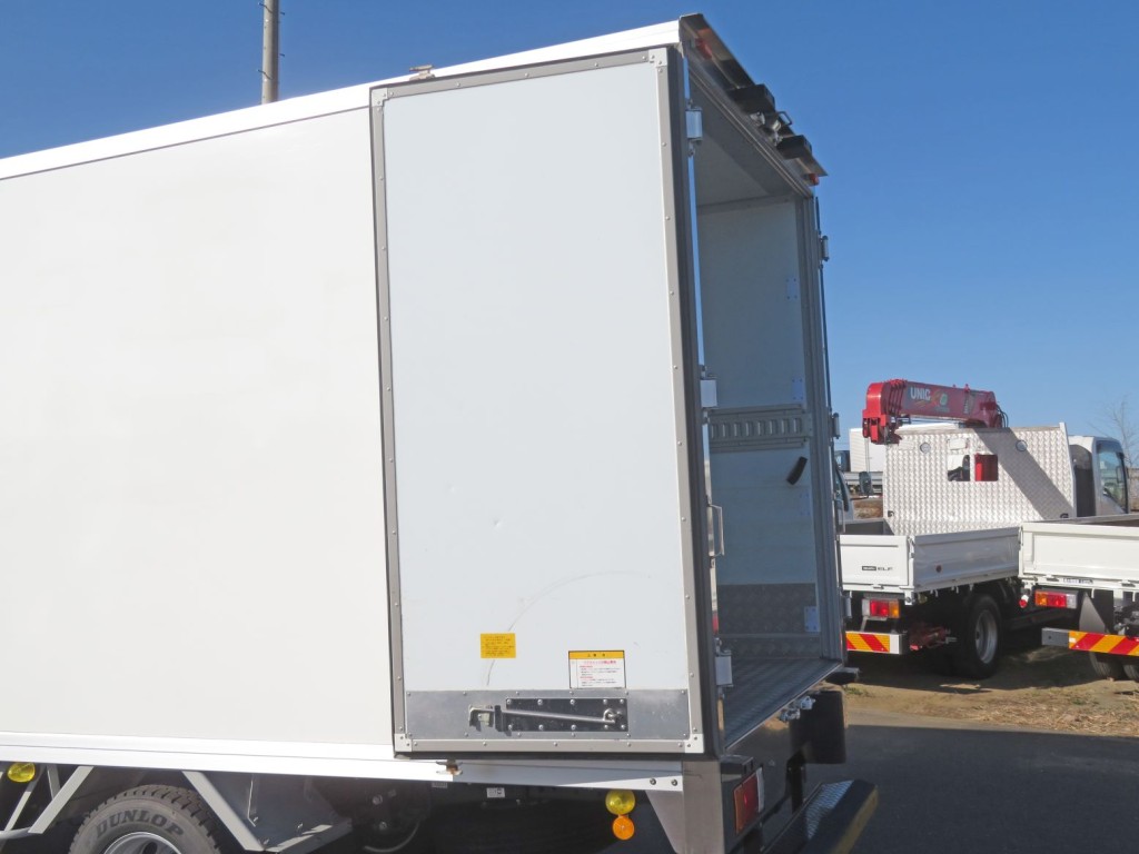 いすゞ エルフ 2RG-NMR88AN(2WD)の写真36