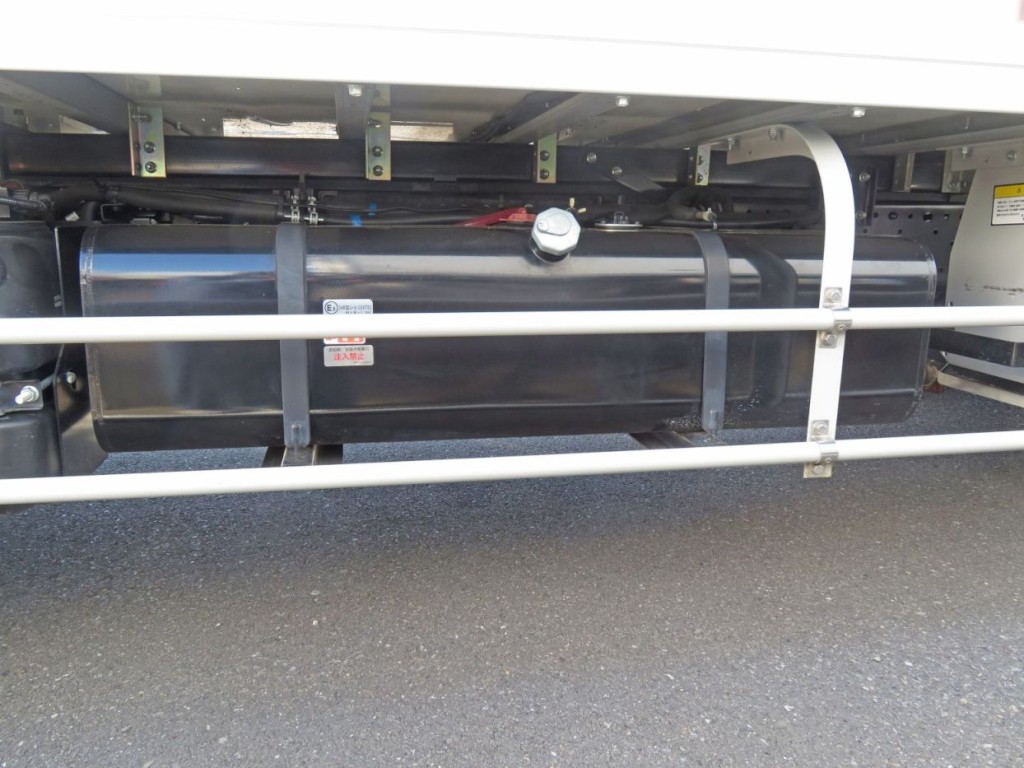 いすゞ エルフ 2RG-NMR88AN(2WD)の写真41