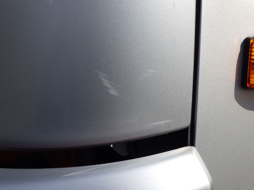 助手席側コーナーパネルにスレがあります。|日野 レンジャー 2KG-FD2ABA(2WD)の写真29