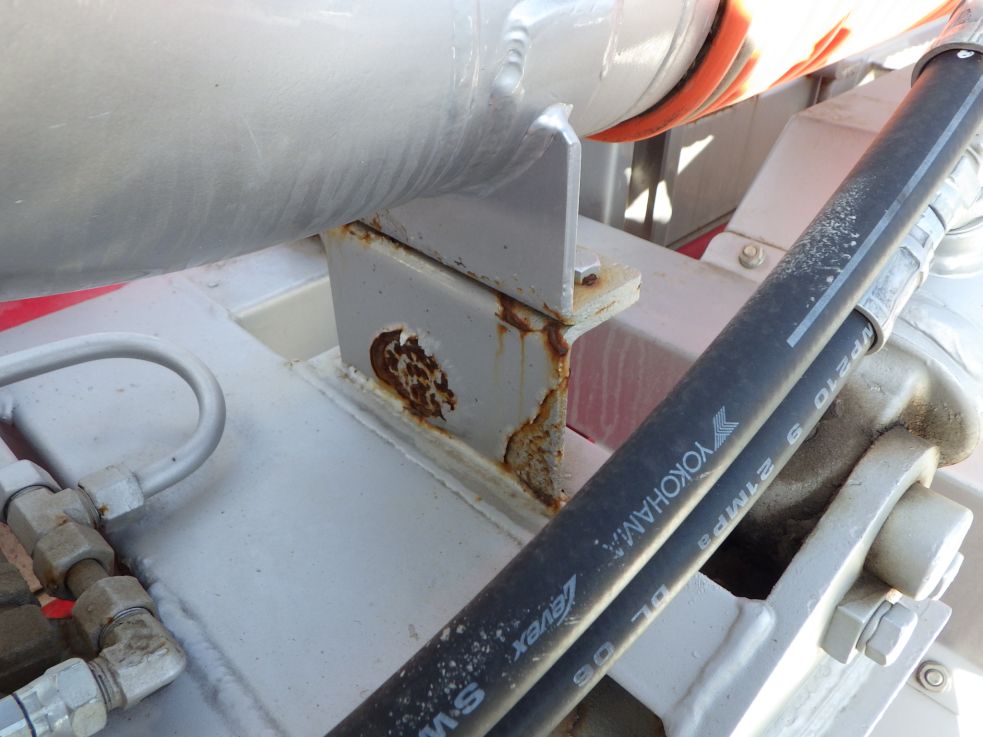 上物の一部にサビがあります。|日野 レンジャー 2KG-FD2ABA(2WD)の写真31