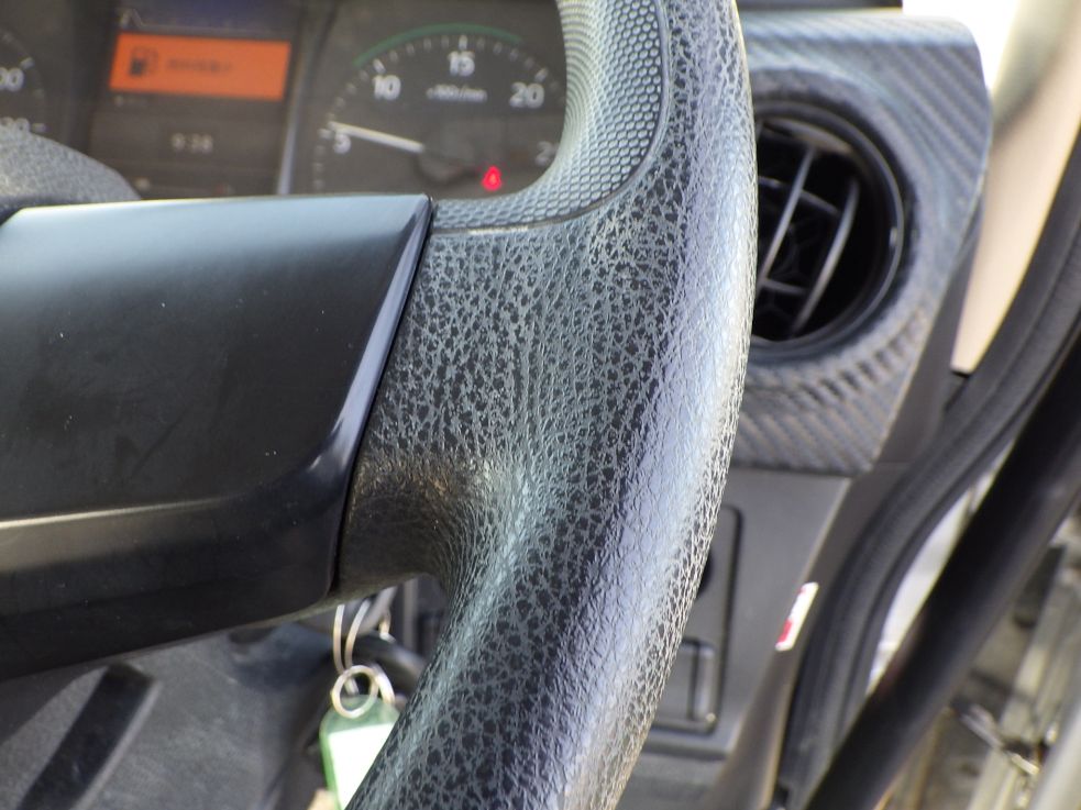 ハンドルにスレがあります。|日野 レンジャー 2KG-FD2ABA(2WD)の写真39