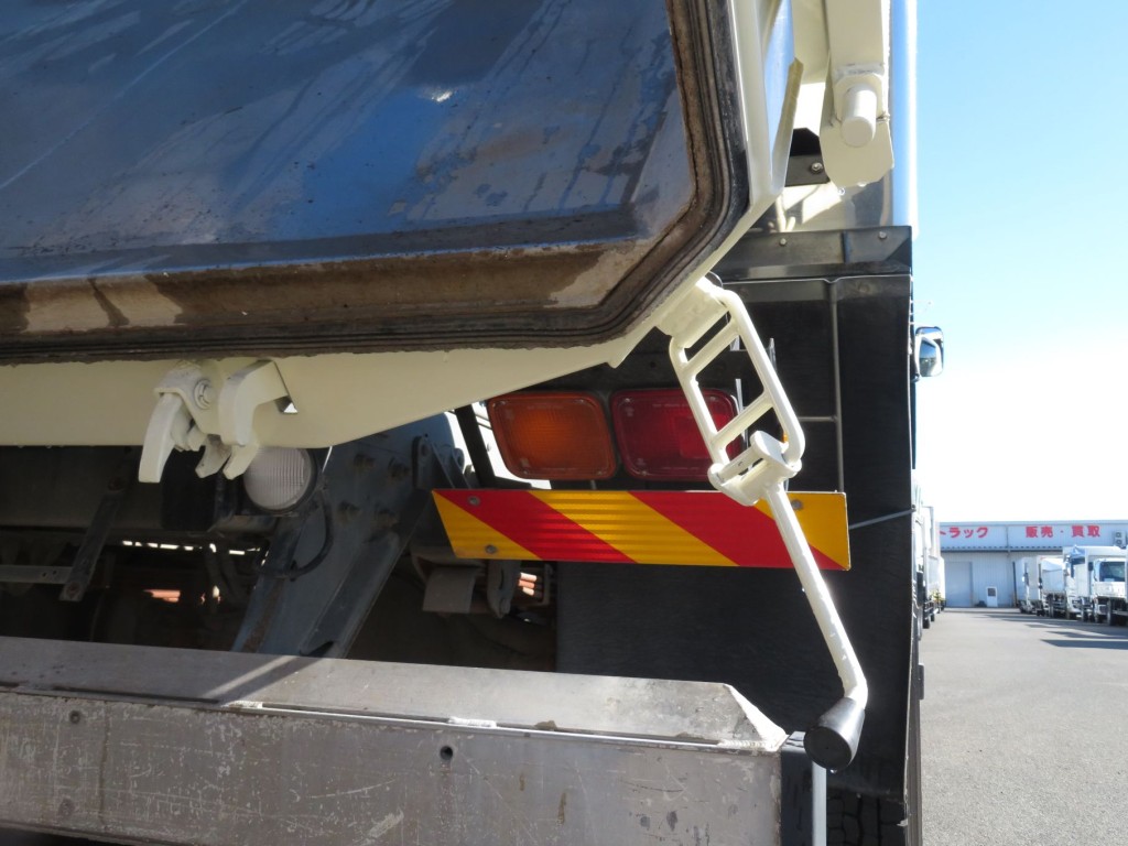 いすゞ フォワード QKG-FVR34U2の写真14